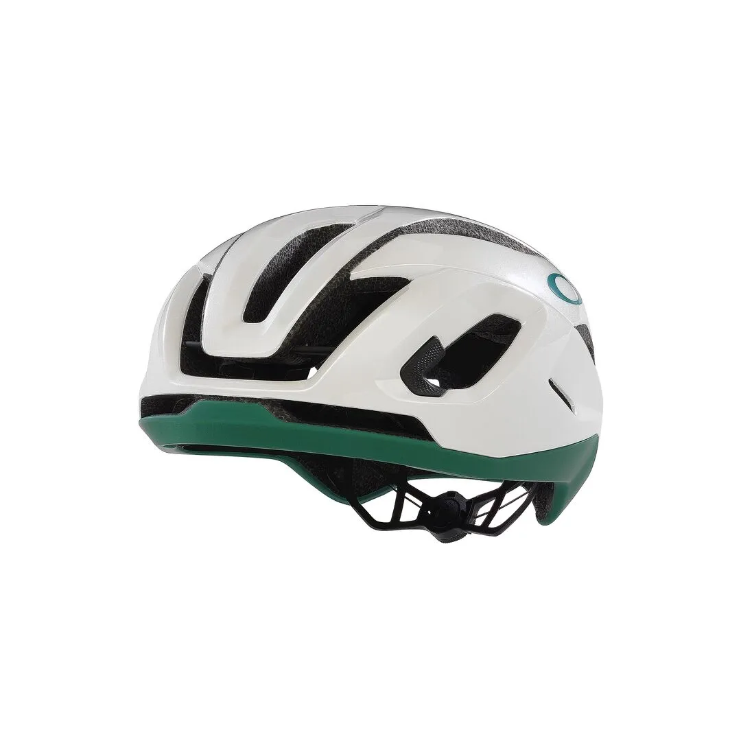 Oakley ARO5 Race Hjälm