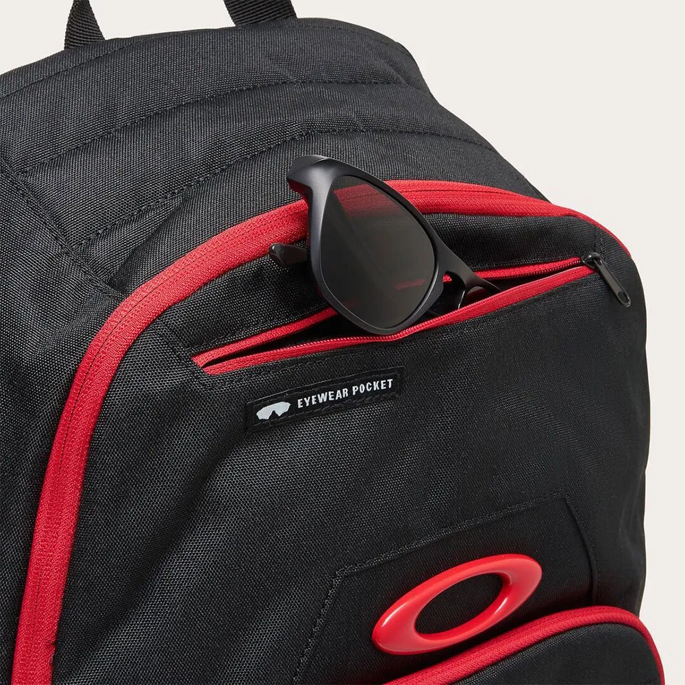 Oakley Enduro 4.0 Ryggsäck 25l, Black / red
