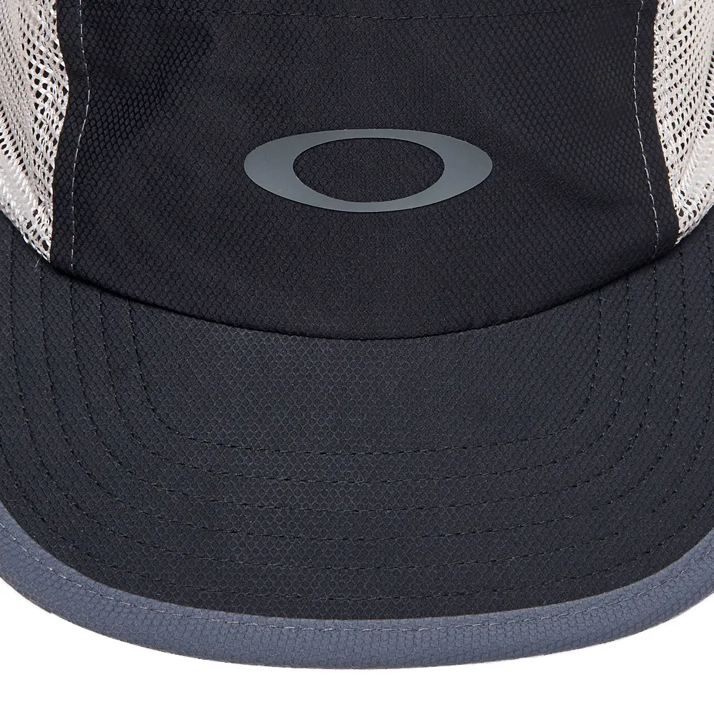 Oakley Latitude Arc Keps, Blackout