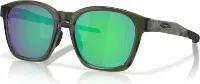 Oakley Shackle
