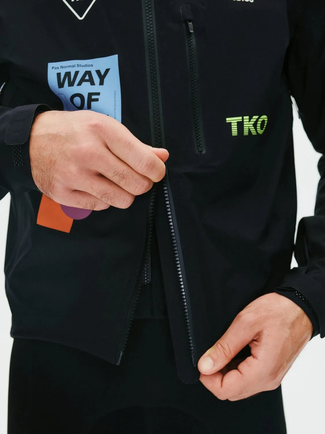 Pas Normal Studios TKO Essential Shield Jacket AW24, Black Pas Normal Studios TKO Essential Shield Jacket AW24, Black