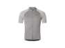Grå