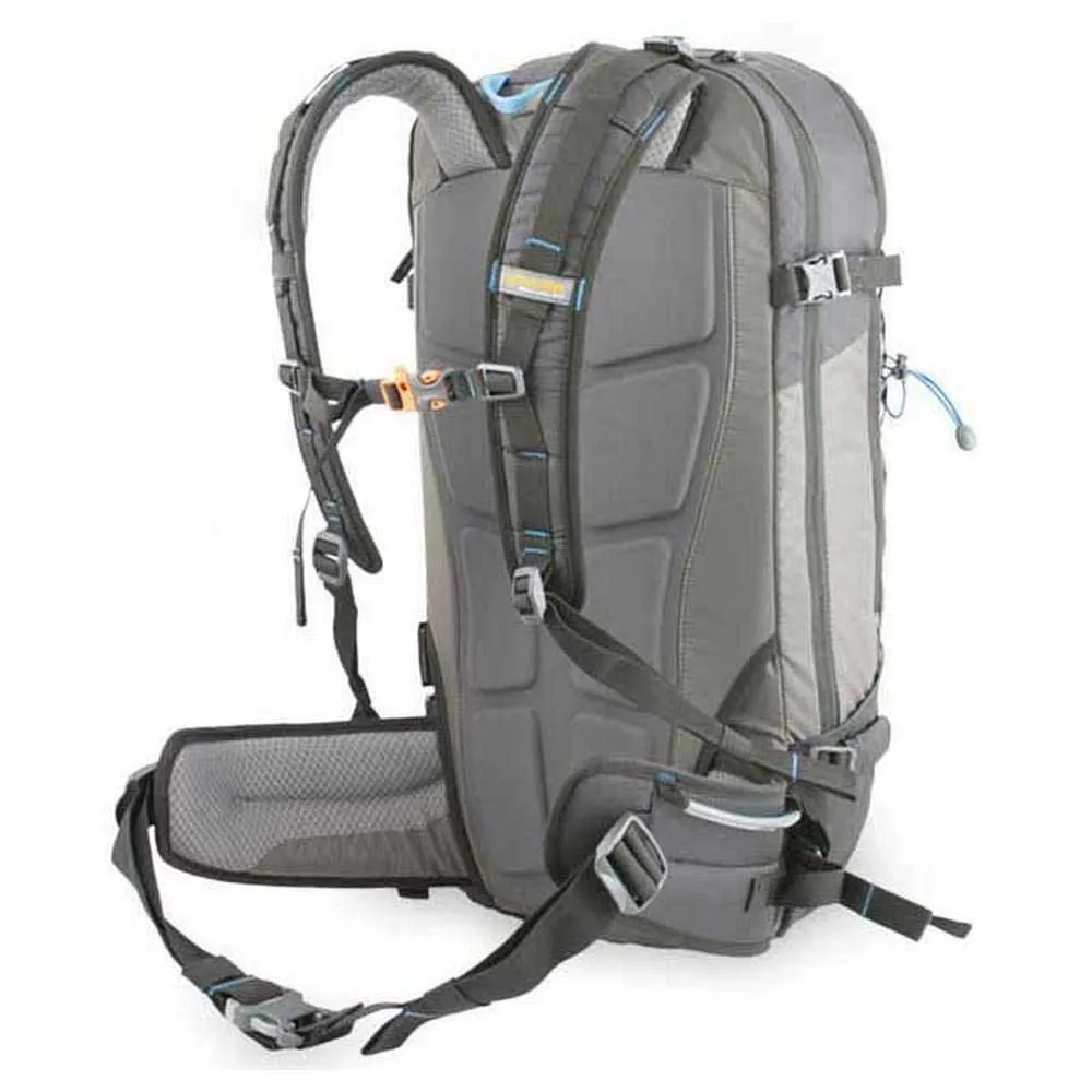 Pinguin Ace 27l Ryggsäck, Black / grey