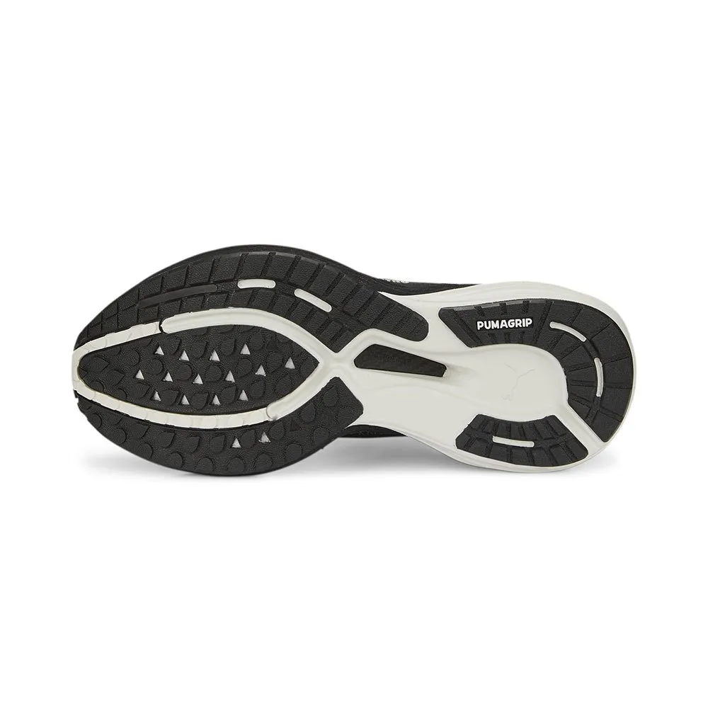 Puma Deviate Nitro 2 Wtr Löparskor female, Puma black / metallic silver Puma Deviate Nitro 2 Wtr Löparskor female, Puma black / metallic silver