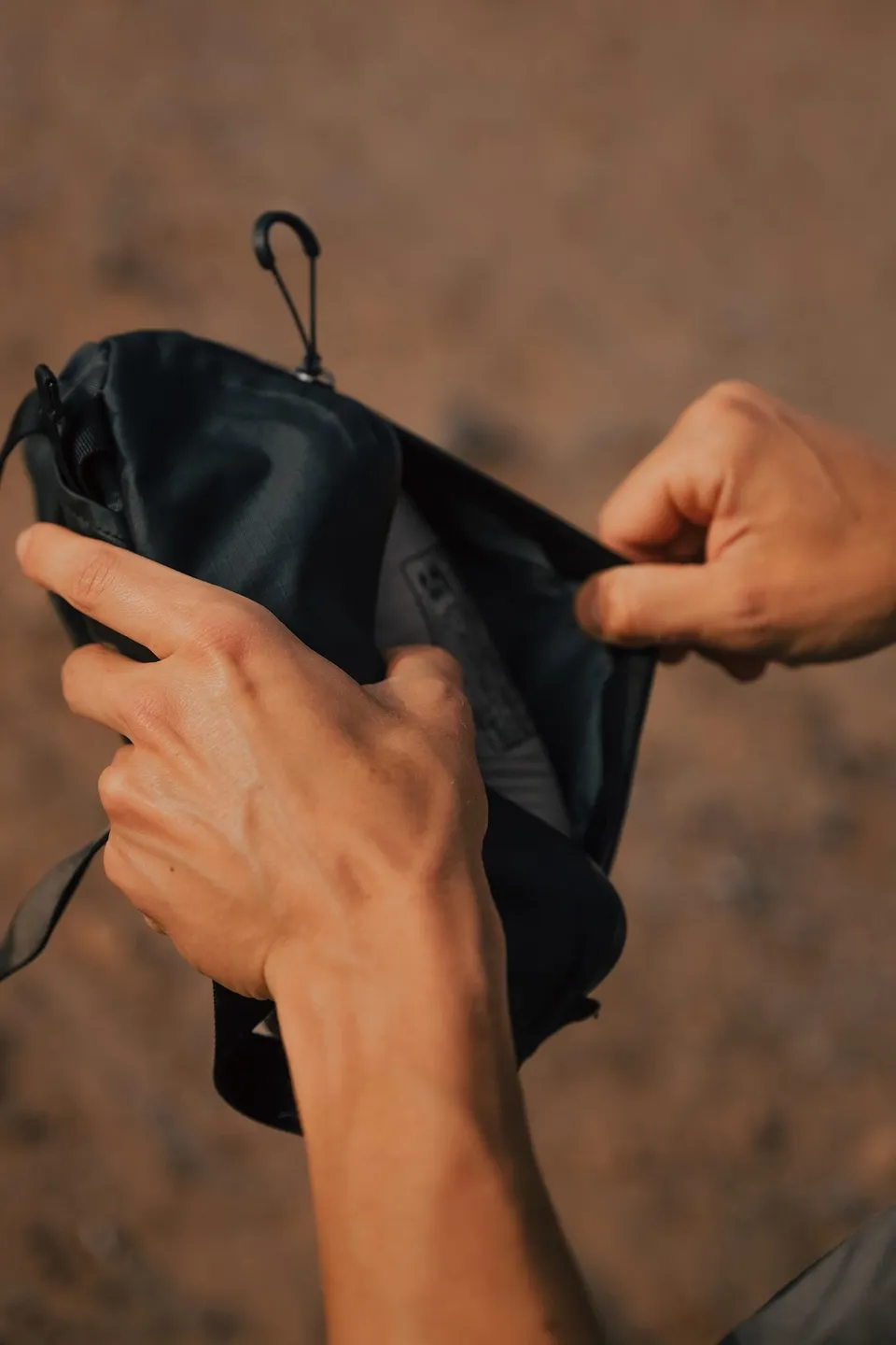 Rapha Explore Accessory Styrväska 4.5L, Vulcano Rapha Explore Accessory Styrväska 4.5L, Vulcano