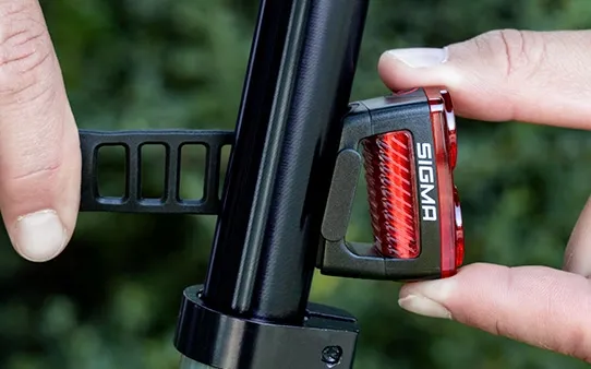 SIGMA SPORT Buster RL 150 Bakljus