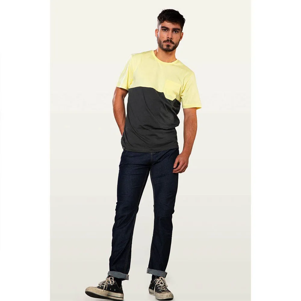 Snap Climbing Two-colored Pocket T-shirt Med Korta ärmar