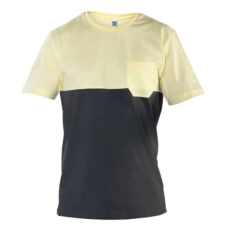 Snap Climbing Two-colored Pocket T-shirt Med Korta ärmar