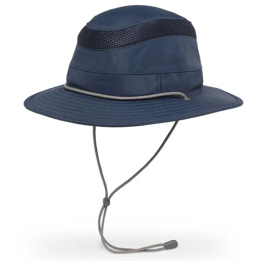 Sunday Charter Escape Hatt