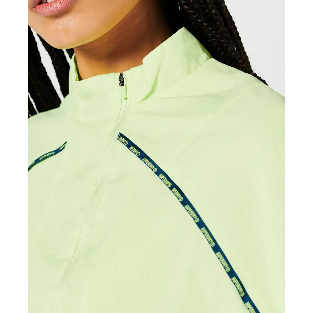Superdry Run Cropped Waterproof Jacka female Superdry Run Cropped Waterproof Jacka female