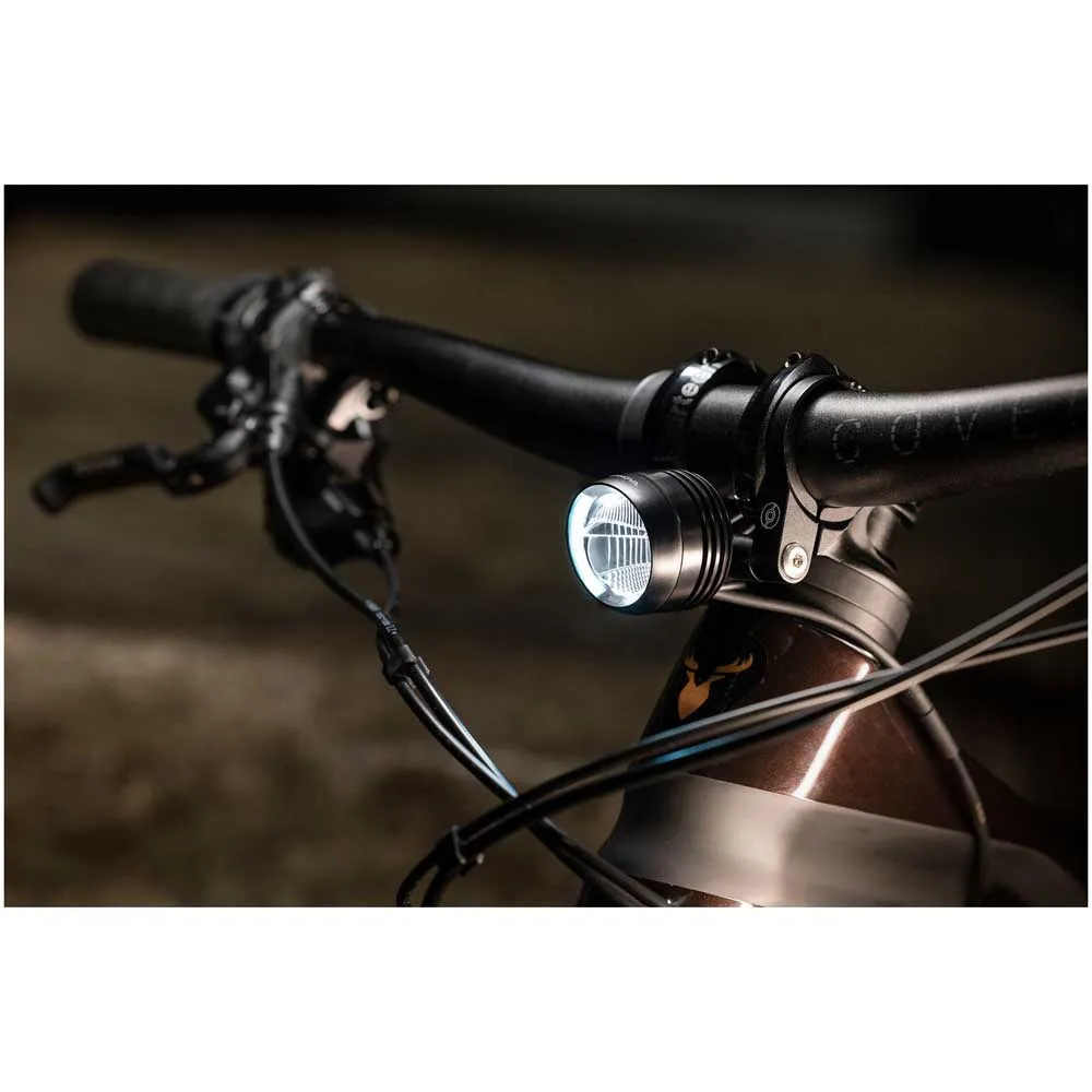 Supernova Mini 3 Pro Framlampa, Black, 750 Lumens