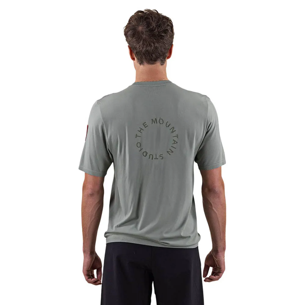 The Mountain Studio Two Tone Tech T-shirt Med Korta ärmar