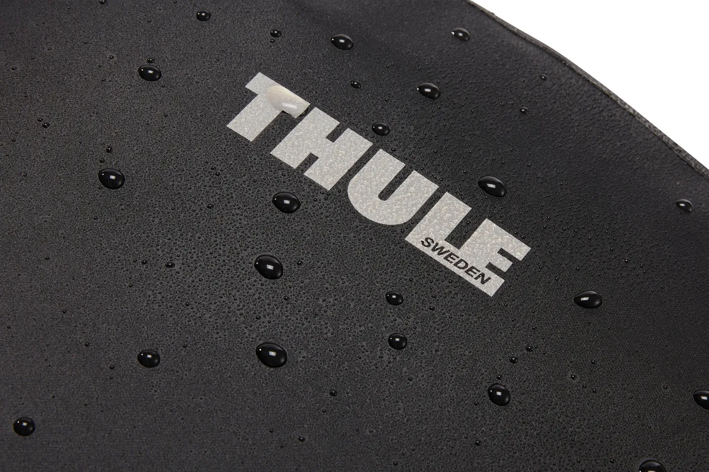Thule Shield Sidoväska, Svart