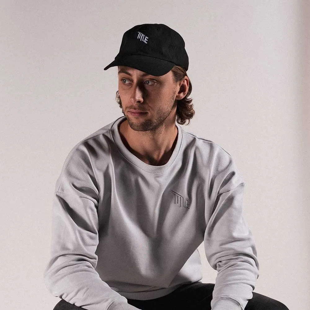 Title 6 Panel Dad Kappe, Black Title 6 Panel Dad Kappe, Black