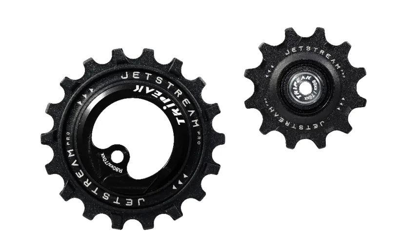 Tripeak oversized rulltrissor Jetstream pro keramiska lager Shimano R70XX, R80XX 12T/18T, Svart Tripeak oversized rulltrissor Jetstream pro keramiska lager Shimano R70XX, R80XX 12T/18T, Svart