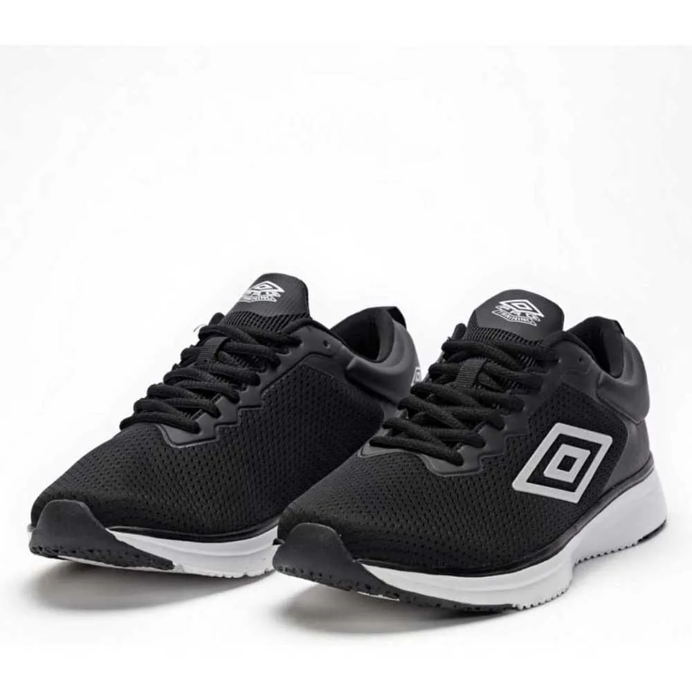 Umbro Cadence Löparskor male, Black / white Umbro Cadence Löparskor male, Black / white