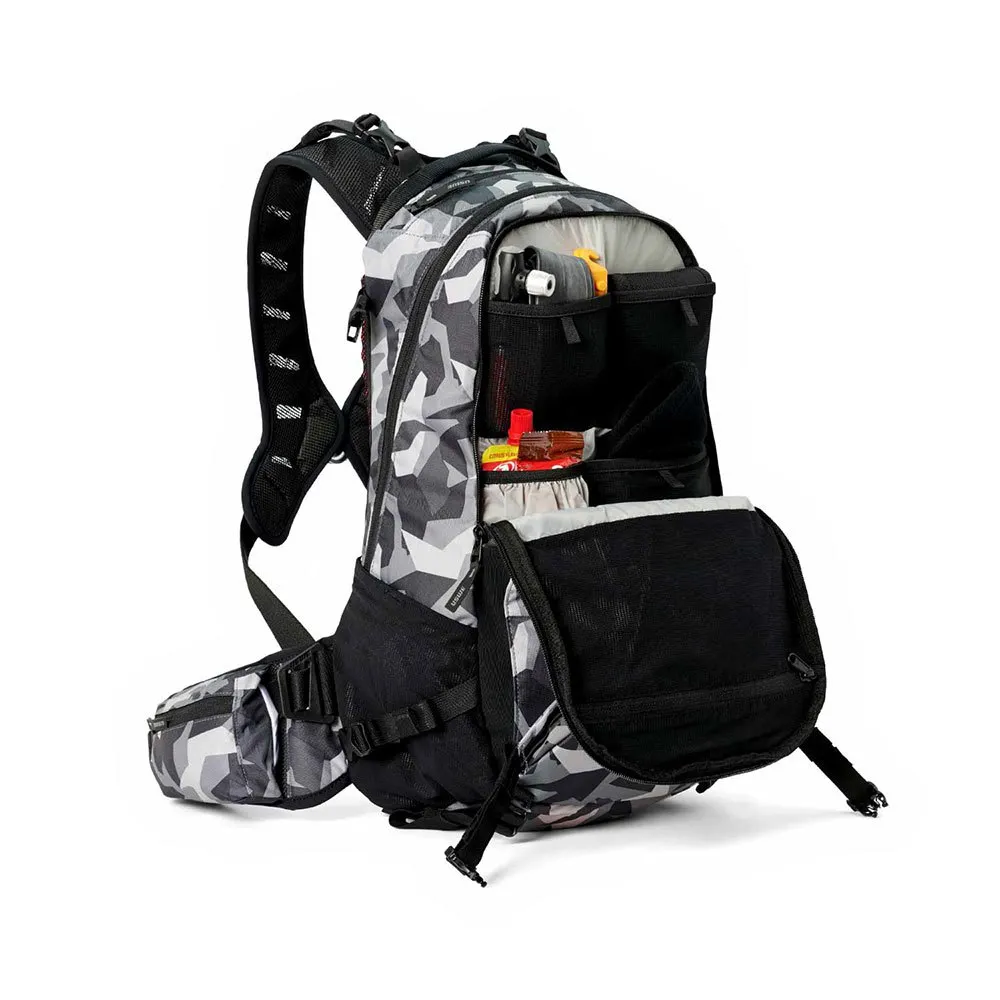 USWE Shred Mtb Ryggsäck 16l, Camo / black, One Size