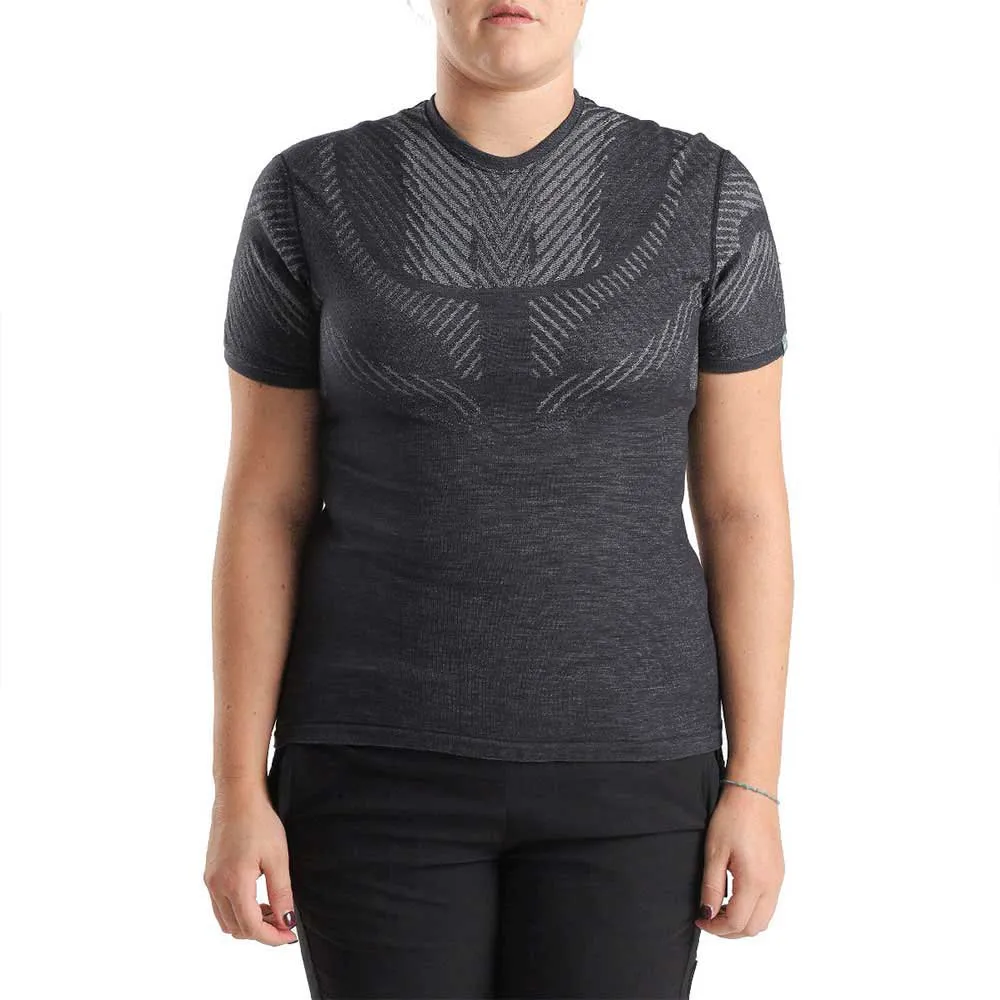 UYN Hydrocross Comfort Fit T-shirt Med Korta ärmar, Black beauty