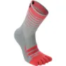 Light grey / pink