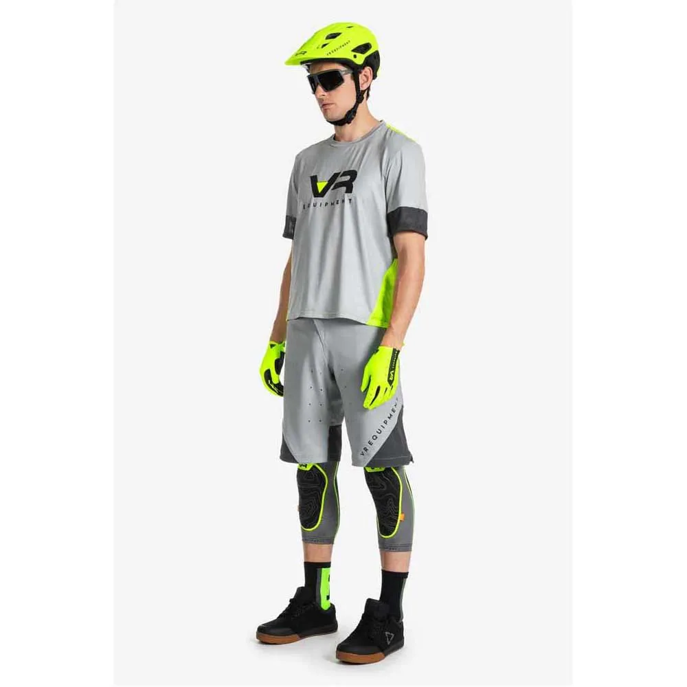 VR Equipment Eqmspmb00611 Shorts VR Equipment Eqmspmb00611 Shorts
