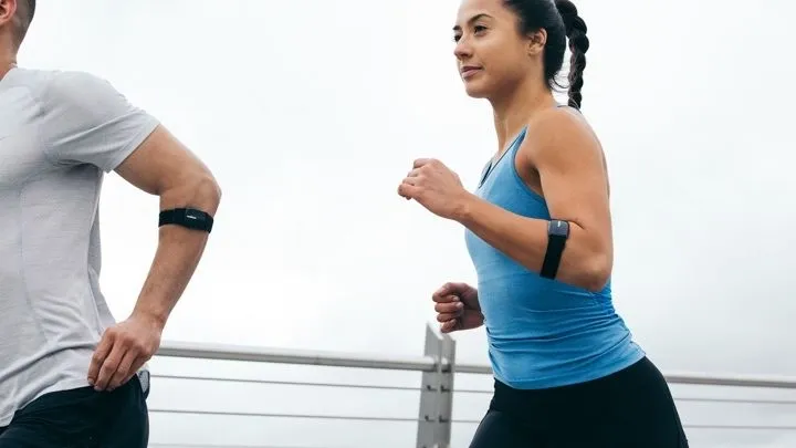 Wahoo TICKR Fit Pulsmätare Armbånd